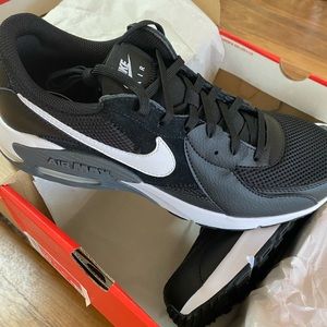 Nike Air Max Excee Men’s size 10